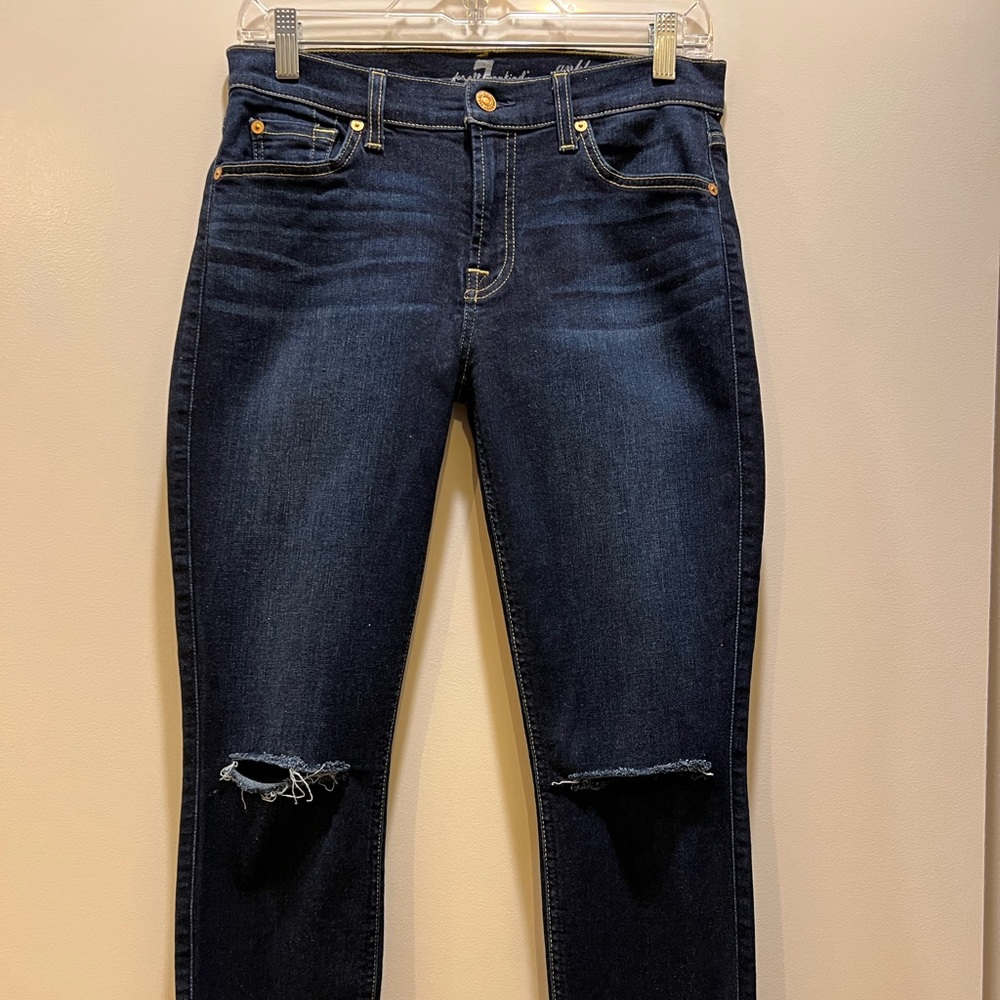 Slightly loved 7 For All Mankind dark blue cropped jeans size 29